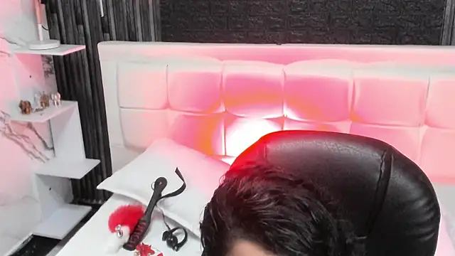 Snapshot of Violet_sl4ve chatting on 4, 10, 2025 Violet sl4ve online show from 4, 10, 2025