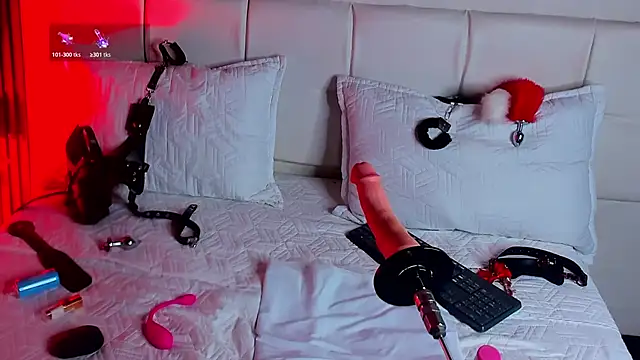 Snapshot of Violet_sl4ve chatting on 26, 10, 2025 Violet sl4ve online show from 26, 10, 2025