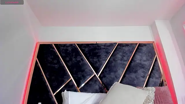 Snapshot of SusanaHenao chatting on 8, 1, 2026 SusanaHenao online show from 8, 1, 2026