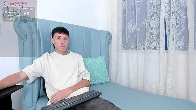 LittleDanny  online show from 4, 12, 2025