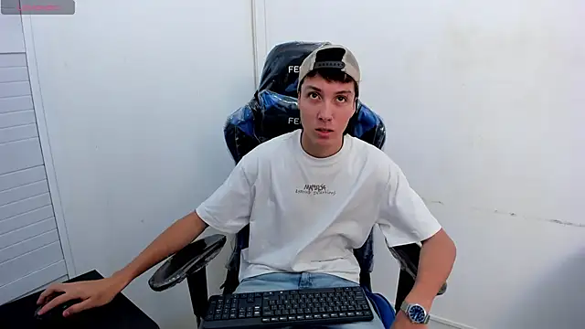 LittleDanny  online show from 9, 2, 2026