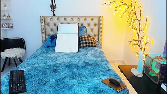 LenaStylesOA online show from 22, 9, 2025