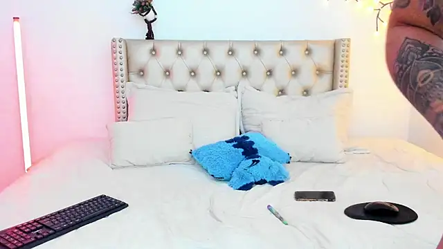 Snapshot of LenaStylesOA chatting on 29, 3, 2026 LenaStylesOA online show from 29, 3, 2026