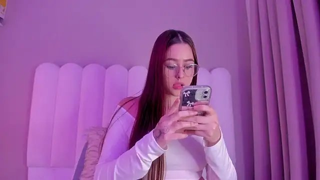 Snapshot of sakura_Gomez chatting on 12, 9, 2025 sakura Gomez online show from 12, 9, 2025