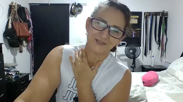 Snapshot of MiaVega chatting on 6, 2, 2026 MiaVega online show from 6, 2, 2026