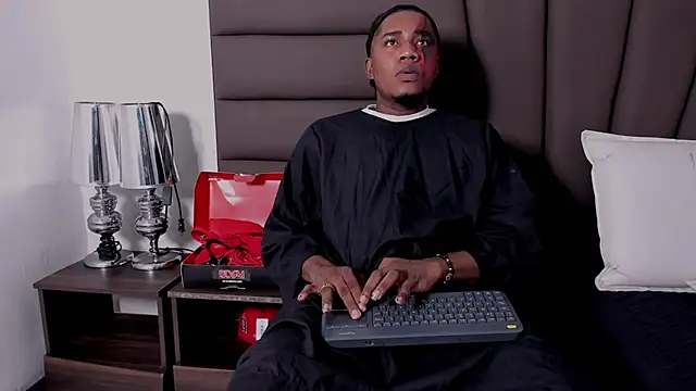 Snapshot of Duo69Sexual chatting on 10, 10, 2025 Duo69Sexual online show from 10, 10, 2025