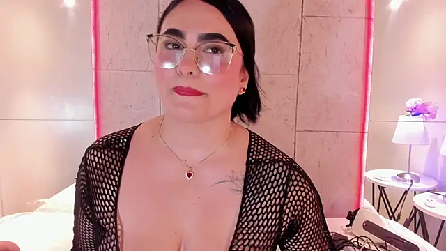 sofiiacarson online show from 25, 5, 2026