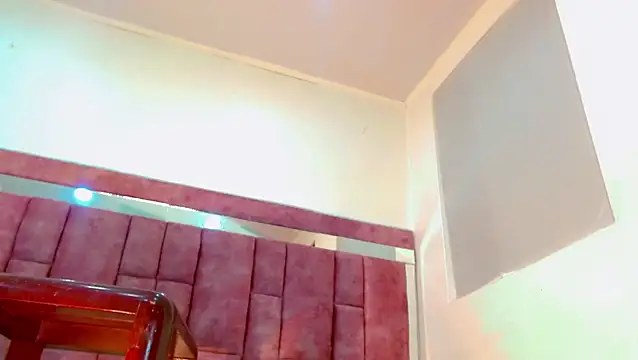 Snapshot of AnntonellaHott chatting on 28, 9, 2025 AnntonellaHott online show from 28, 9, 2025