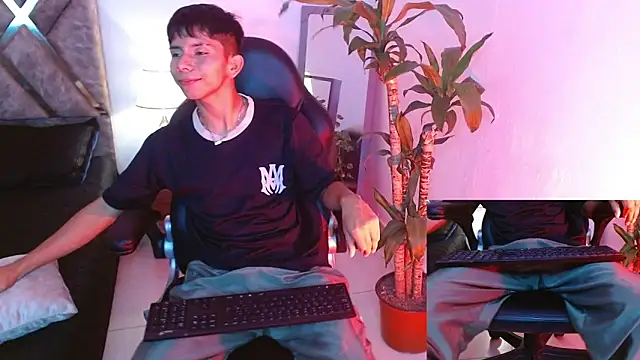 Hyunjin Son online show from 18, 9, 2025