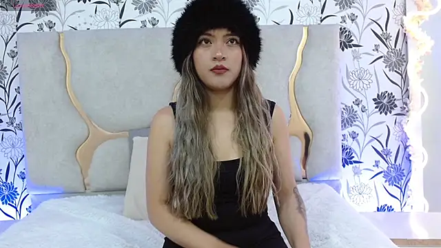 Hanaa tay online show from 4, 10, 2025