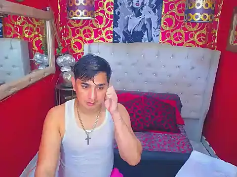 Snapshot of JHOVA23CM chatting on 14, 11, 2025 JHOVA23CM online show from 14, 11, 2025