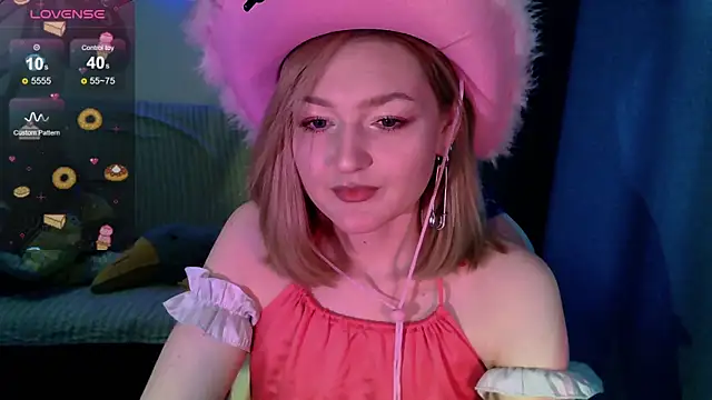 cute1stranger online show from 24, 10, 2025