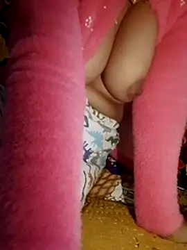 Snapshot of Angal_baby chatting on 9, 11, 2025 Angal baby online show from 9, 11, 2025