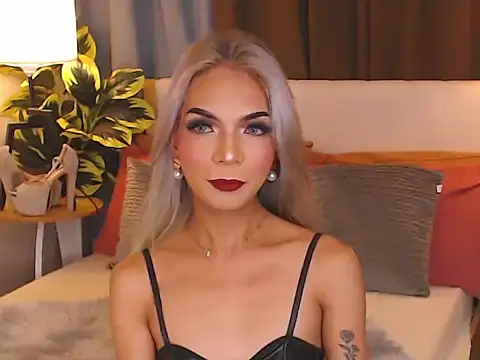 Snapshot of CelestinaMarquez0427 chatting on 4, 10, 2025 CelestinaMarquez0427 online show from 4, 10, 2025