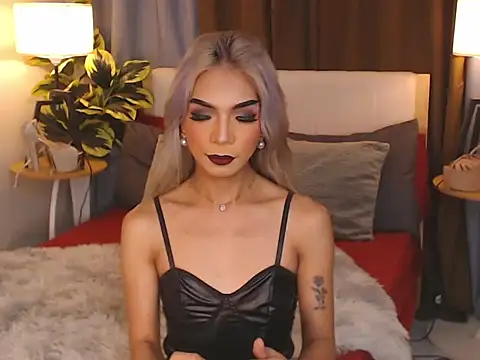 Snapshot of CelestinaMarquez0427 chatting on 14, 10, 2025 CelestinaMarquez0427 online show from 14, 10, 2025