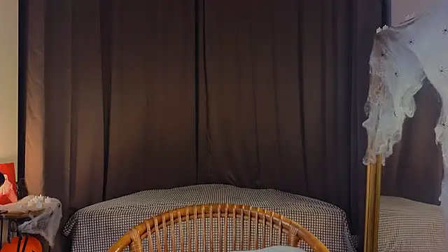 MaryroseRoeder online show from 2, 11, 2025