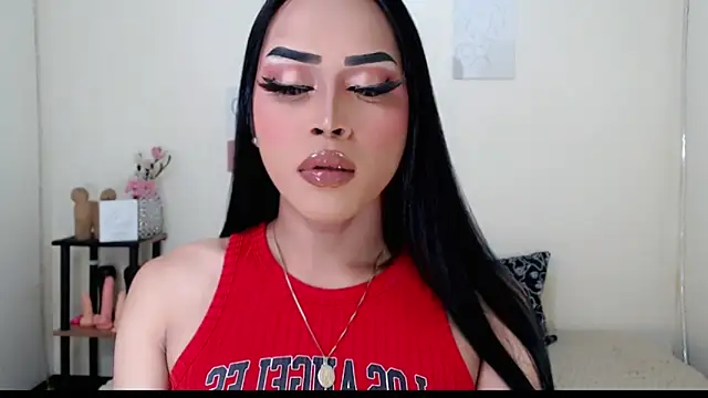 Lessandra Lust online show from 6, 10, 2025