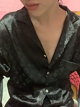 Snapshot of Tieuvi_18 chatting on 23, 10, 2025 Tieuvi 18 online show from 23, 10, 2025