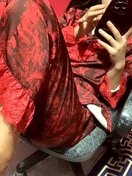 Snapshot of Tieuvi_18 chatting on 2, 11, 2025 Tieuvi 18 online show from 2, 11, 2025