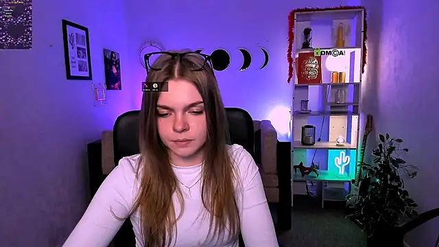 Snapshot of veronica_bubble chatting on 15, 4, 2026 veronica bubble online show from 15, 4, 2026