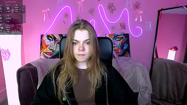 Snapshot of veronica_bubble chatting on 15, 5, 2026 veronica bubble online show from 15, 5, 2026