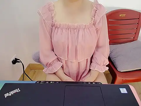 Snapshot of Phuong_Myy chatting on 10, 11, 2025 Phuong Myy online show from 10, 11, 2025