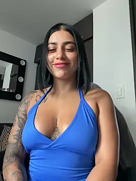 Snapshot of AlannaEvons chatting on 10, 2, 2026 AlannaEvons online show from 10, 2, 2026