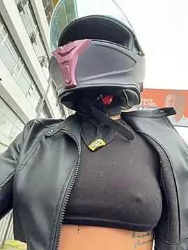 Snapshot of AlannaEvons chatting on 25, 2, 2026 AlannaEvons online show from 25, 2, 2026