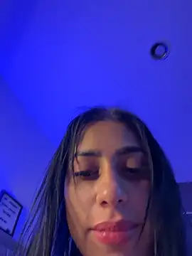 Snapshot of AlannaEvons chatting on 6, 4, 2026 AlannaEvons online show from 6, 4, 2026