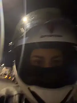 Snapshot of AlannaEvons chatting on 10, 4, 2026 AlannaEvons online show from 10, 4, 2026