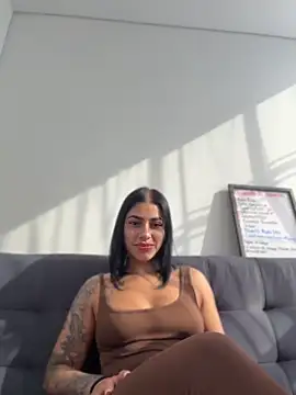 Snapshot of AlannaEvons chatting on 1, 7, 2026 AlannaEvons online show from 1, 7, 2026