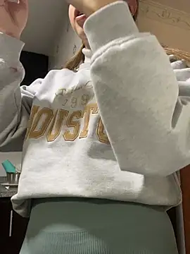 mia skys online show from 10, 1, 2026