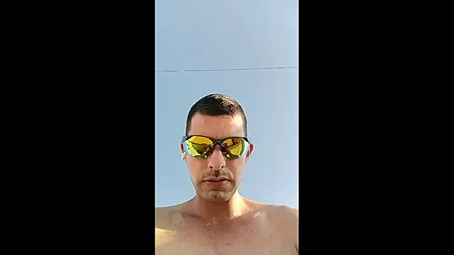 Greek crazy couple online show from 10, 10, 2025