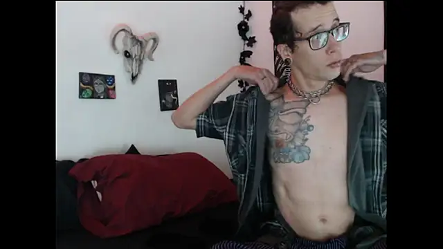 Snapshot of RebisHuman chatting on 13, 9, 2025 RebisHuman online show from 13, 9, 2025