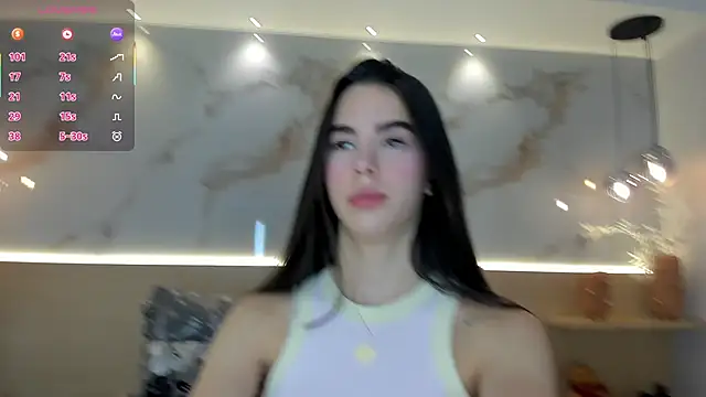Snapshot of SolAvelar chatting on 15, 4, 2026 SolAvelar online show from 15, 4, 2026