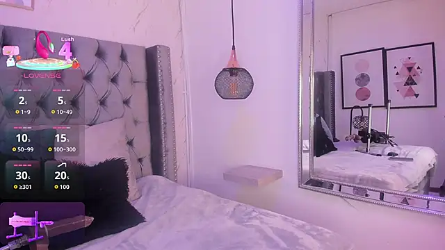 Ariel Wattson online show from 8, 10, 2025