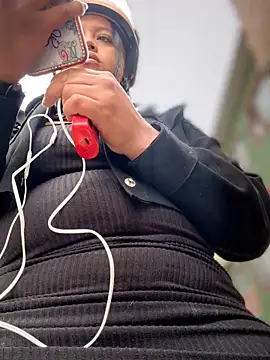 Snapshot of -Mia1 chatting on 28, 3, 2026 -Mia1 online show from 28, 3, 2026