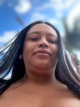 Snapshot of -Mia1 chatting on 1, 4, 2026 -Mia1 online show from 1, 4, 2026