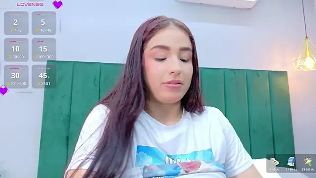 Ashley Evans22 online show from 19, 5, 2026