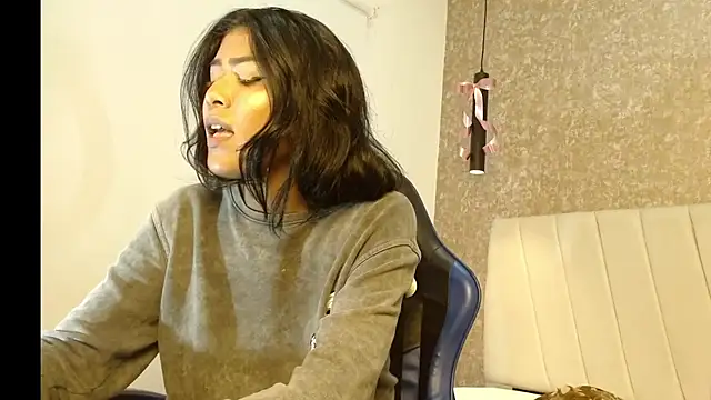 Snapshot of babilett chatting on 3, 10, 2025 babilett online show from 3, 10, 2025