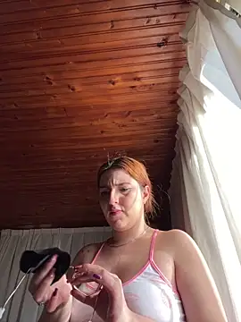 CoraVibes online show from 20, 3, 2026