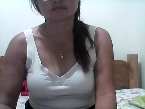 nathalie0045 online show from 12, 3, 2026