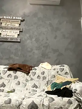 Snapshot of GmGit chatting on 9, 10, 2025 GmGit online show from 9, 10, 2025