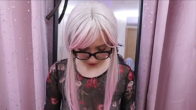 CoralineSky online show from 20, 10, 2025