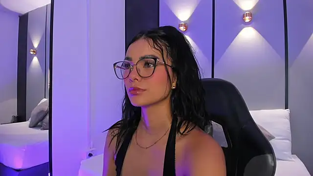 emily tolson online show from 25, 6, 2026