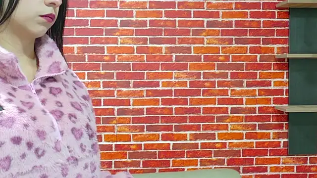 Snapshot of Sophi_Thaylorr chatting on 9, 9, 2025 Sophi Thaylorr online show from 9, 9, 2025