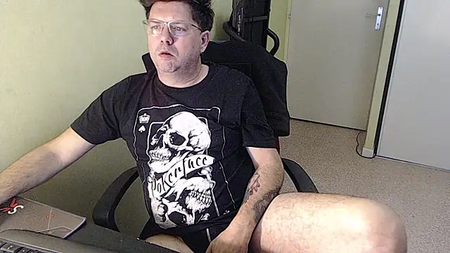 Snapshot of blueandwhite1 chatting on 2, 2, 2026 blueandwhite1 online show from 2, 2, 2026