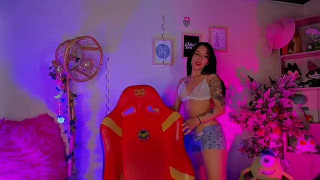  chloe moons  online show from 2, 10, 2025