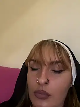 Sexy Bulgarian woman online show from 29, 10, 2025