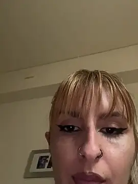 Sexy Bulgarian woman online show from 1, 11, 2025